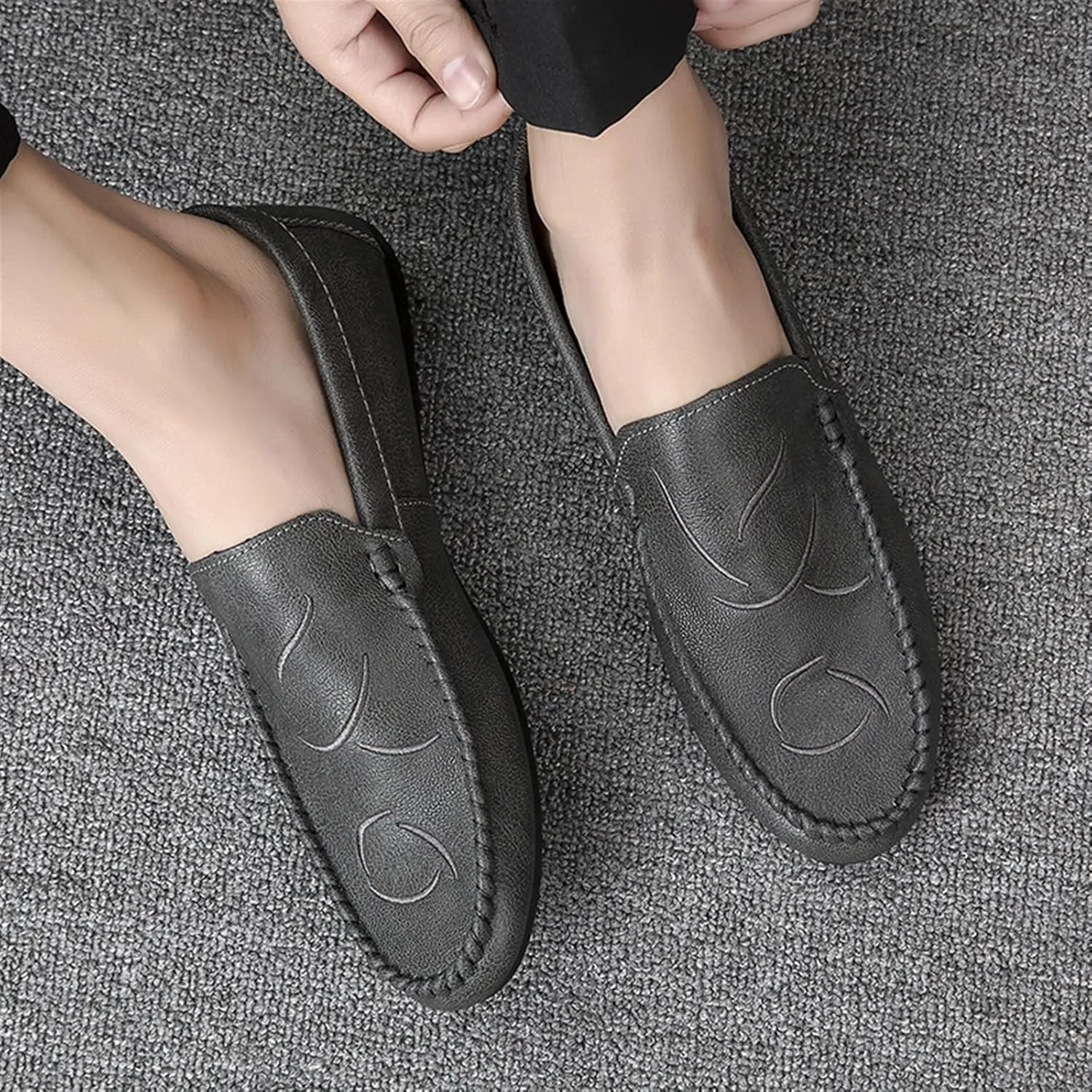 Driving Moccasins for Men Simple Moccasins Shoes Leather Resistant Flexible Anti-Slip Outdoor Slip On for Any Attire