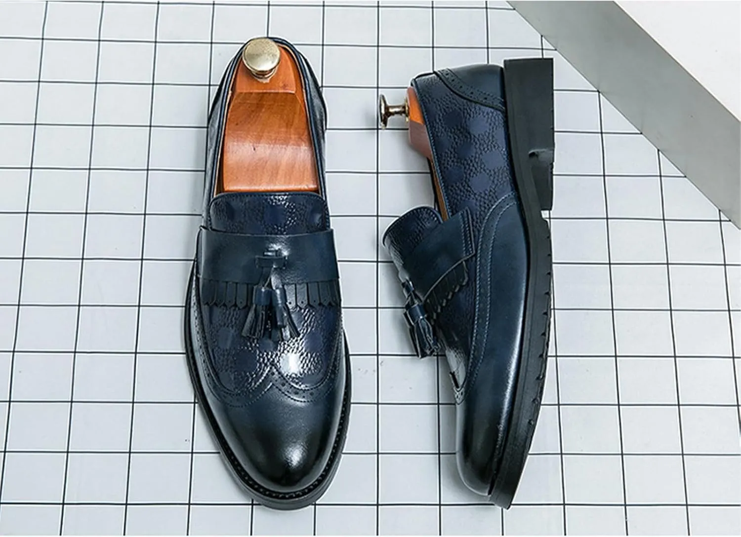 Men's Leather Wingtip Fringe Business Dress Loafers Oxford Shoes Tassel Pointed Toe Comfort Slip-On Derby Shoes for Wedding Party Office